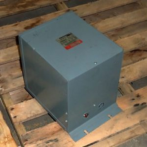 SQUARE D 7.5KVA 60HZ SINGLE PHASE TYPR 3R TRANSFORMER 7S1F