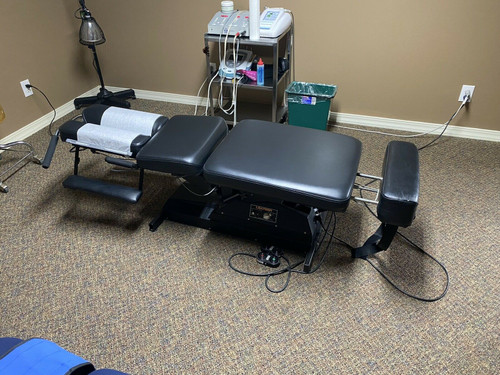 Leander Flexion Distraction Chiropractic Table