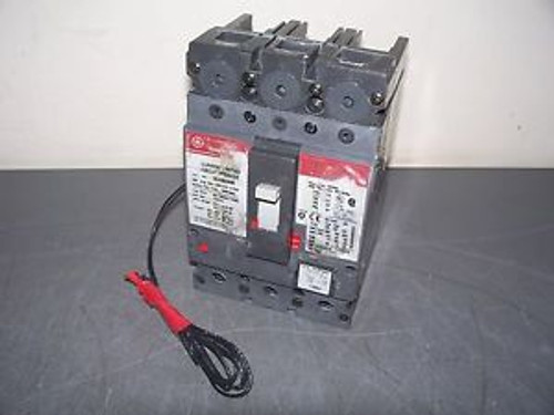 GE SPECTRA CIRCUIT BREAKER CAT SELA36AT0100 100A/600V/3POLE W/100A TRIP & SHUNT