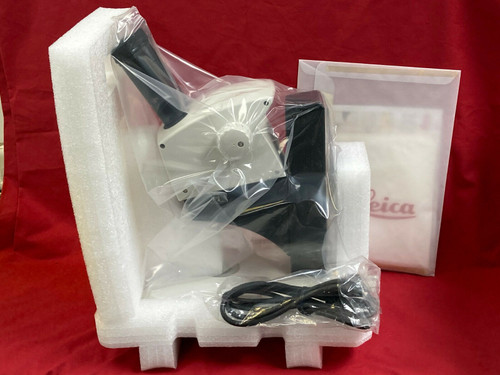 Leica Ez4 Stereo Zoom Microscope With Fixed 10X Eyepieces, 10447197, New