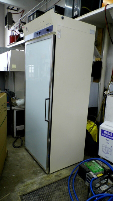 Thermo Fisher 3971 Cat # 51221095 30 Cu-Ft Mechanical Convection Incubator