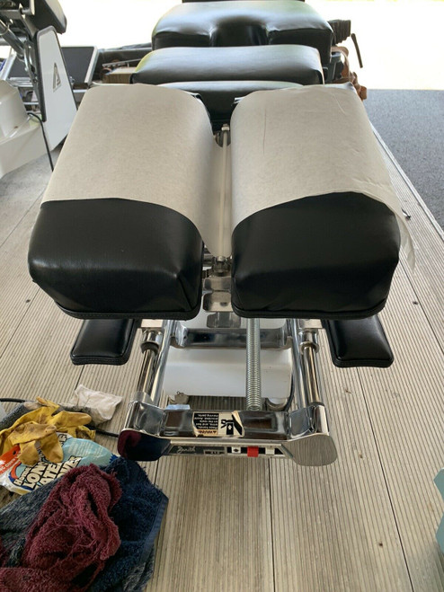 Zenith 210 Chiropractic Table Pelvic Drop