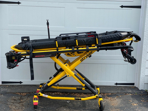Stryker Power Pro Xt 6500 Ambulance Stretcher - Great Condition - Only 6.4 Hours
