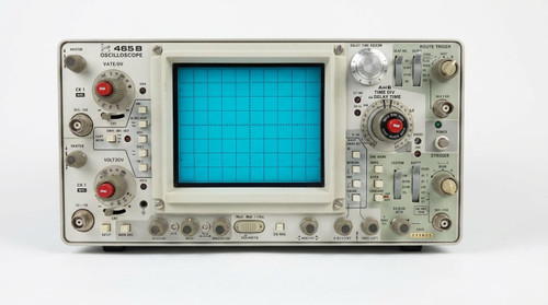 Tektronix 465B Analog Oscilloscope - 100 MHz Performance