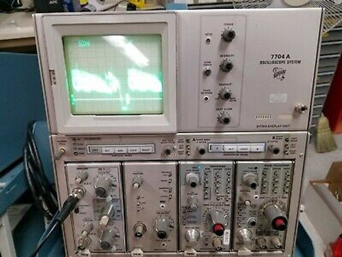 Tektronix 7704A Oscilloscope ,7A18,7A16,7B51, &Dual Time Base,