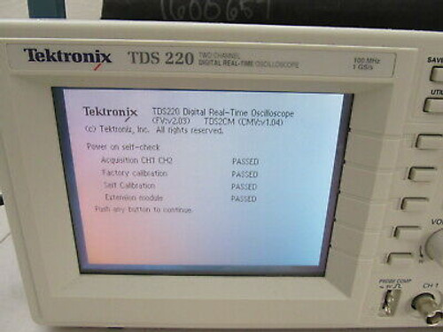 Tektronix Tds220 100Mhz 2Ch Digital Real Time Oscilloscope W/ Carrying Case