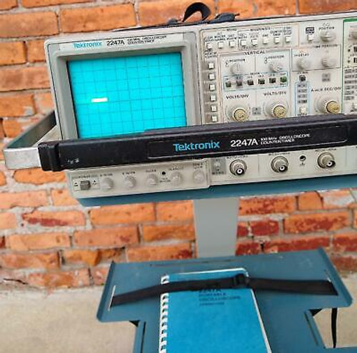 Tektronix 2247A Oscilloscope Manual & K212 Portable Instrument Cart