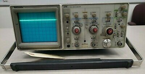 Tektronix 2215 60Mhz Analog Oscilloscope