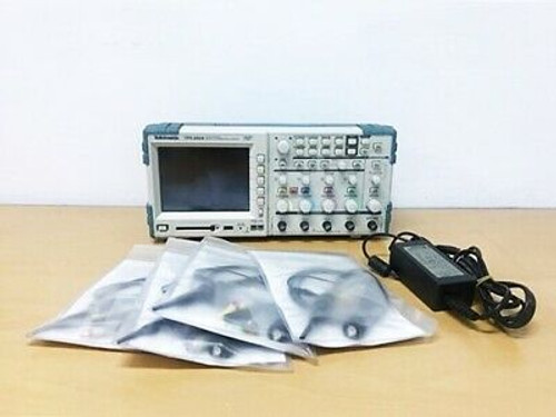 Tektronix Tps2024B 200Mhz 4Ch Oscilloscope With An Adapter & P6200 Probes