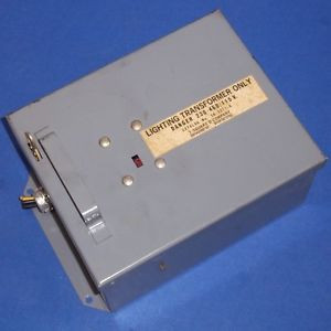 SQUARE D 230-460/115V LIGHTING TRANSFORMER, SK-5271-A