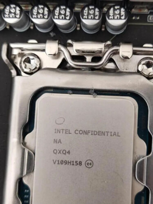 Intel Core I7-12700 Es Version Qxq4 Lga 1700 Interface 8+4 12 Cores 20 Threads