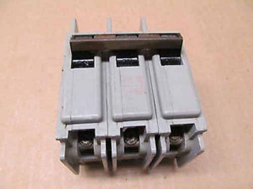 1 ITE I-T-E HB3-B030 HB3B030 30 AMP 3 POLE 240 VAC CIRCUIT BREAKER HQB OLD STYLE