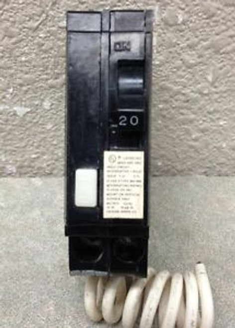 CROUSE HINDS MH120GF 1 POLE 20 AMP 120 VOLT GROUND FAULT BREAKER CHIPPED