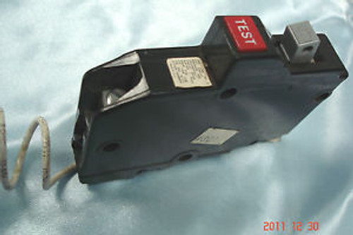 Cutler Hammer GFI , GFCI  bolt on  circuit breaker - SINGLE POLE 20 A , CHB120GF