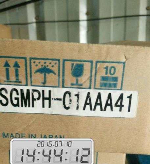 1Pc New     Servo Motor Sgmph-01Aaa41