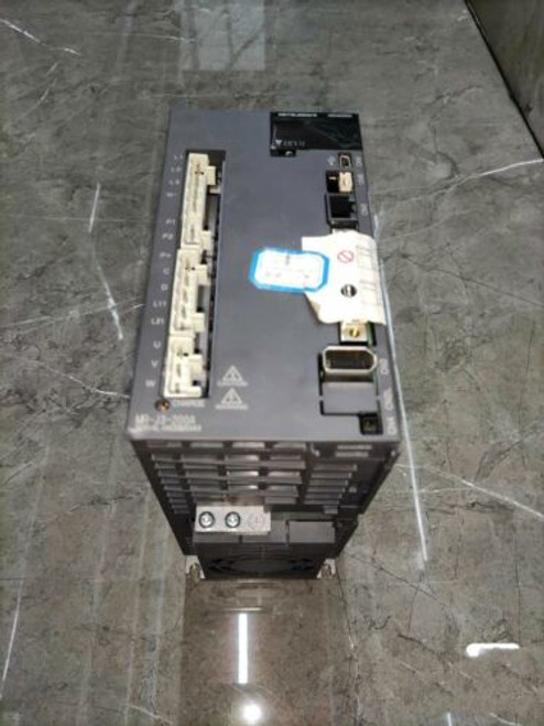 1Pc  Used Working   Mr-J3-200A