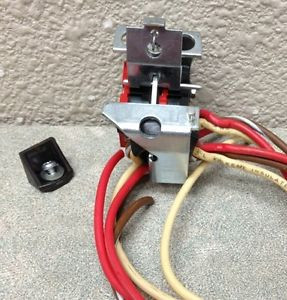 GE GENERAL ELECTRIC TEDAS2AB2R RIGHT POLE AUX SWITCH 2A/2B 240VAC TYPE TED