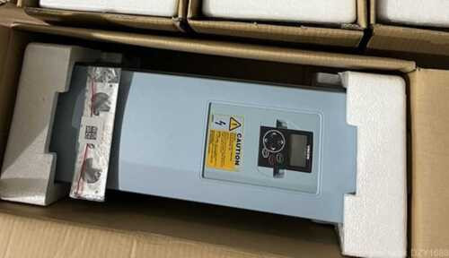 1Pcs New Nxl00465C2H1Sss00Aa Via