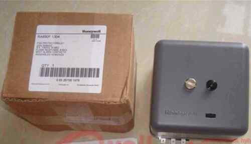 New Ra890F1304 Control Box For Burner Ra890F 1304