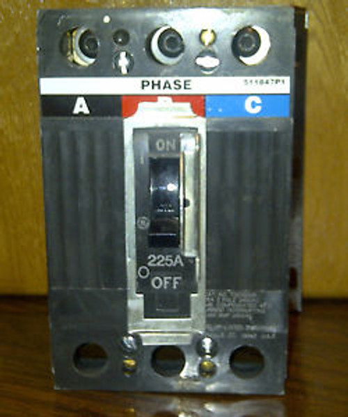 GE 3 POLE 225 AMP  BREAKER TQD32225