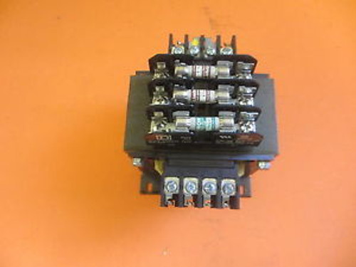 Square D 9070TF500D1 Industrial Control Transformer 0.5 kVA- 0.3 kVA w/KTK4 Fuse