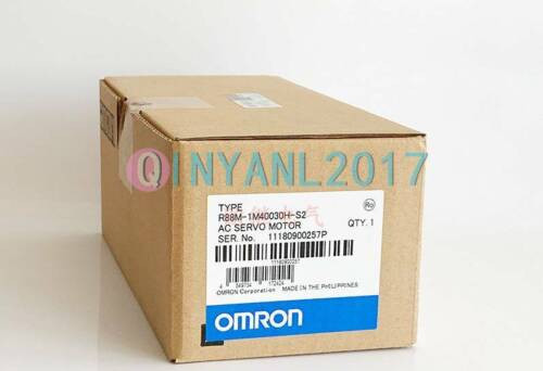 One New Omron R88M-1M40030H-S2 R88M1M40030Hs2 Servo Motor