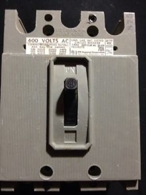 ITE CAT HE3B070 3 pole 70 Amp 600 Volt Circuit Breaker Type HE Used HE3-B070