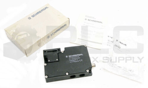 New Schmersal 1166285 Safety Interlock Switch Azm 161Sk-12/1Rka-024 W/ 1144416
