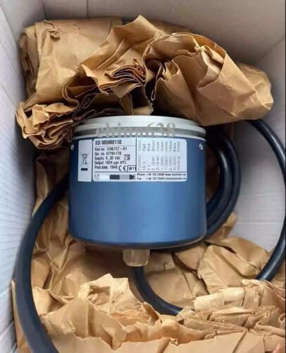 One New  Xsi 0855900110  1246257-01