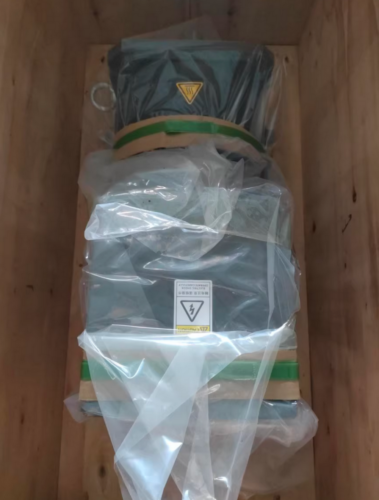 New Smm2520220-4Wreb1-H3 Motor 43.6Kw 208Nm 2000 R/Min 301V Dhl/Fedex