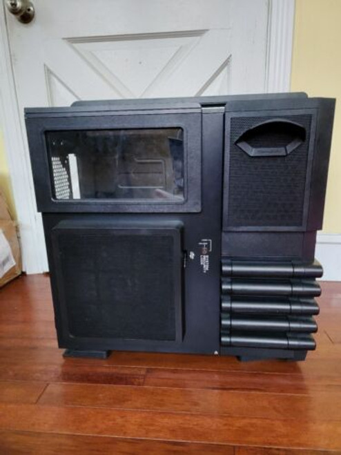 Thermaltake Level 10 Gt Full Tower Case (Local Pickup Only)