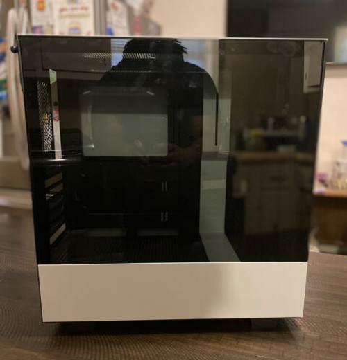 Used Nzxt H510 Elite (White) And Nzxt Kraken Z63 280M Aio W/Lcd Display