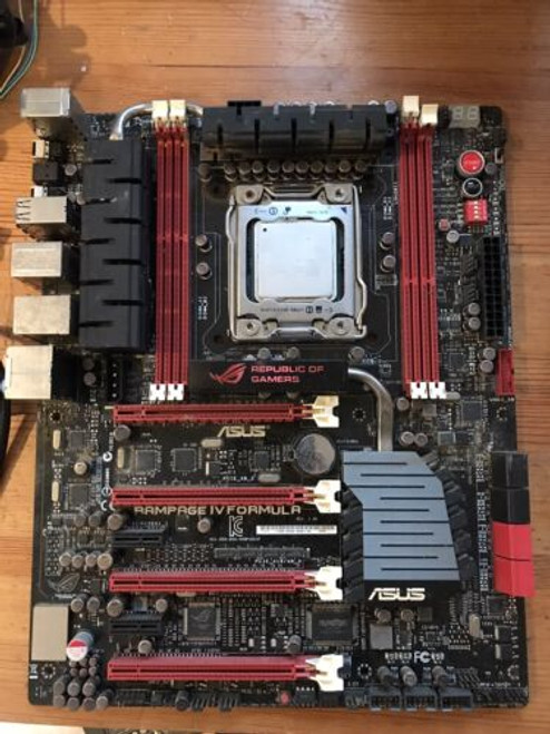 Asus Rampage Iv Formula Lga 2011 Intel X79 Mainboard  With I7-3820 Cpu