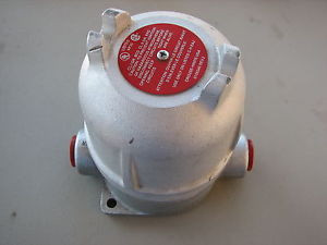 Crouse-Hinds 1/2 EABC EAJC 16 Outlet Box With Cover Type EAJ 1/2In