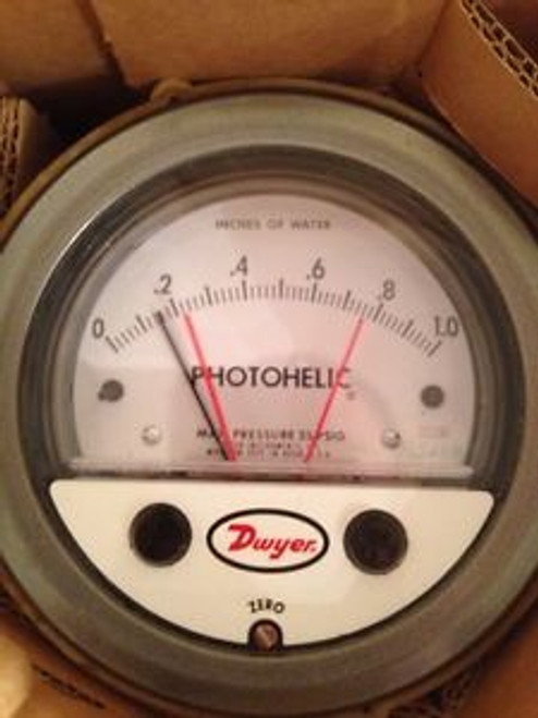 New Dwyer Model:3001MR Photohelic Pressure Switch