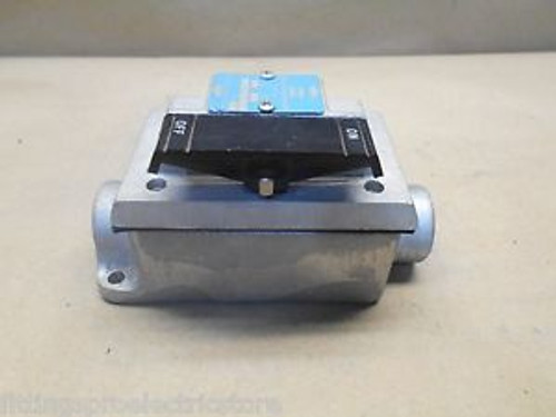 CROUSE HINDS MCC281 OU1 PUSH BUTTON STATION WITH ROCKER ARM 1 UNIVERSAL CIRCUIT