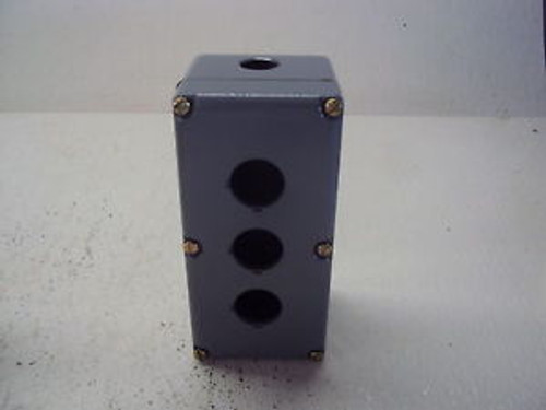 SQUARE D 9001KY3 ENCLOSURE 3 UNIT DIE CAST ALUMINUM  600 VAC  NEW