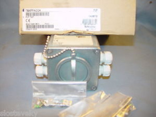 SCHNEIDER TSXFPACC4 TERMINAL ISOLATION JUNCTION BOX ~~ NEW~~