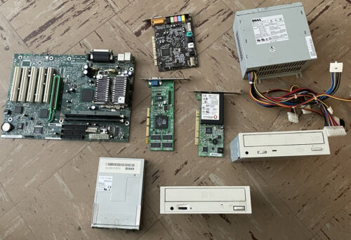 Dell E139761 Board + Dell 015Umj Card + Lucent V1456Vqh89B + Dell Ps52017D + + +