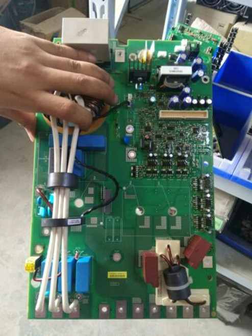 1Pc For 100% Tested  Atv61Hd15N4Z