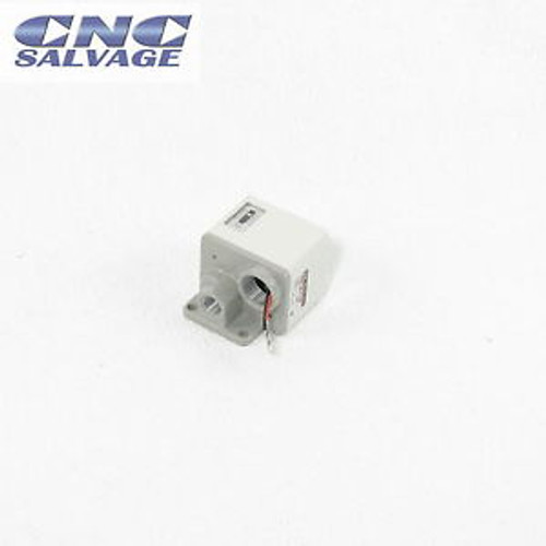 Smc Pressure Switch Is300-02L5-P-X228 New