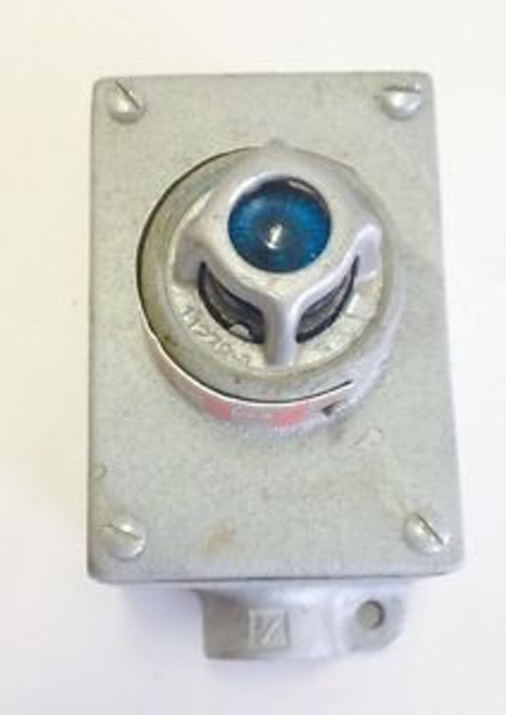 CROUSE HINDS EFS2524 J3 SA 3/4 FEED THRU EXPLOSION PROOF PILOT LIGHT BLUE NOS