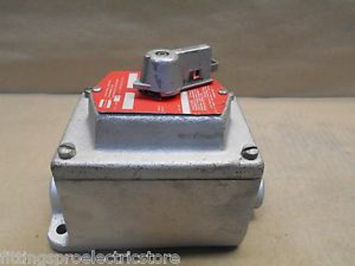 CROUSE HINDS EFSC21271 2 POSITION 2 CIRCUIT 3/4 FEED THRU SELECTOR SWITCH