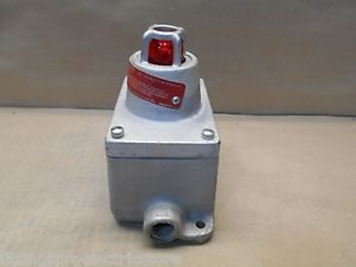 CROUSE HINDS EFS1524 EXPLOSION PROOF 1/2 DEAD END 600VOLT 6 WATT PILOT LIGHT