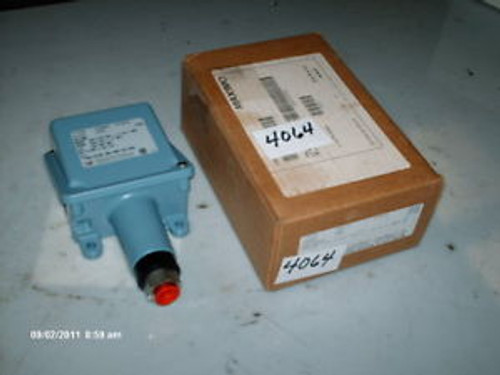 United Electric Controls Pressure Switch Type H100 Model 680 100-1700 Psi