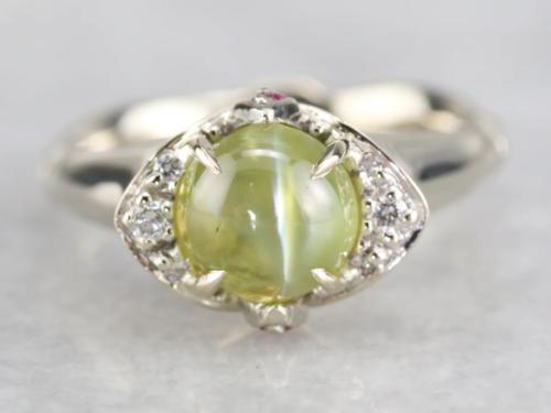 Cat'S Eye Chrysoberyl White Gold Ring