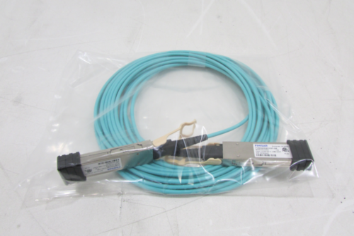 Finisar Fcbn425Qe1C07 Or 100G Quadwire Qsfp28 Active Optical Cable. Length: 7M