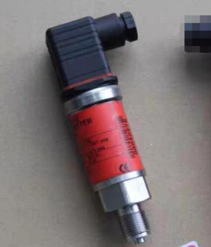 1Pc New Aks 33 060G2111 No Box  By