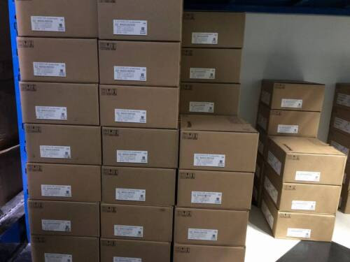 1Pcs Sick Wt24-2V220 Photoelectric Sensors 1017886 New