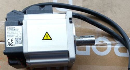 1Pc Omron Ac Servo Motor R88M-G20030H-S2-Z R88Mg20030Hs2Z New In Box